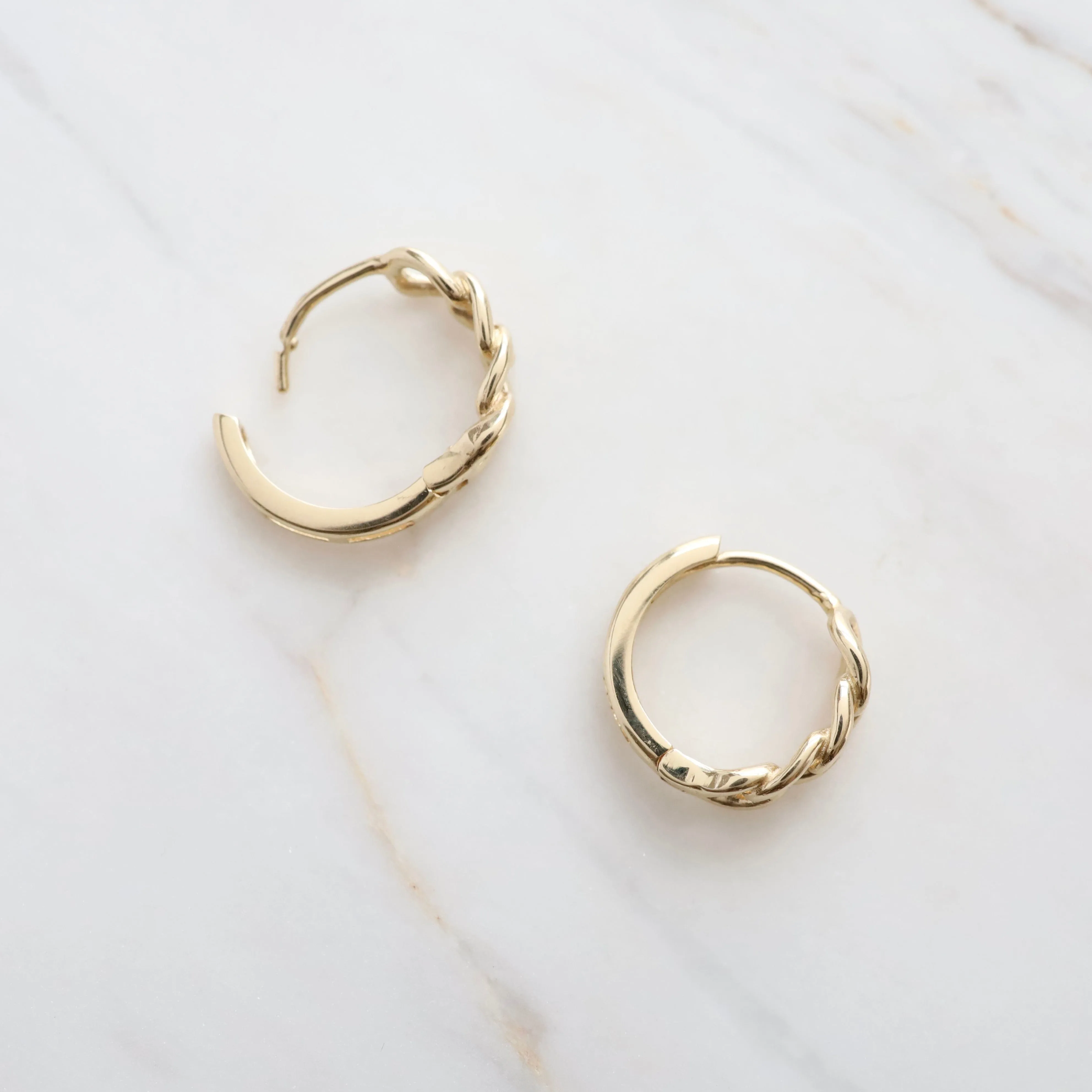 14k Yellow Gold Chain Link Huggies