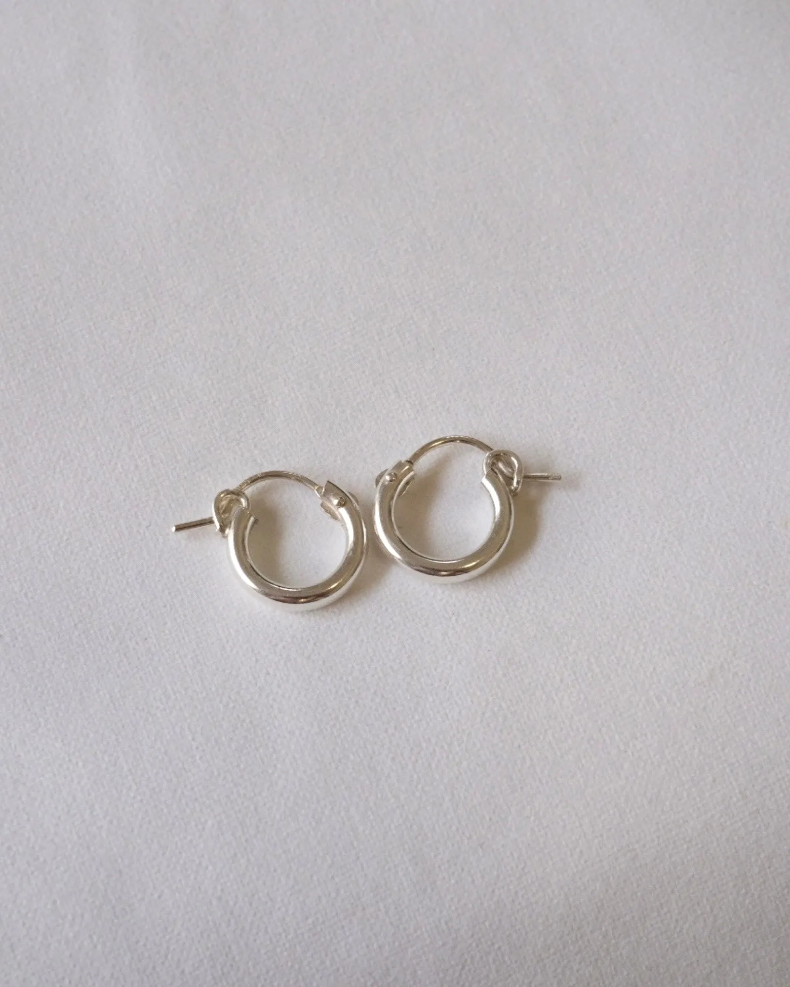 Huggie hoops (Silver)